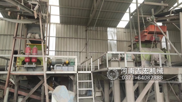 要细沙？要粗粒？一机随心调，弹簧对辊制砂机满足您所有小型制砂需求！